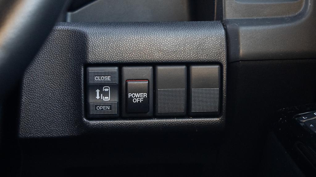 2013 Mazda Premacy 20S Skyactiv image 337885