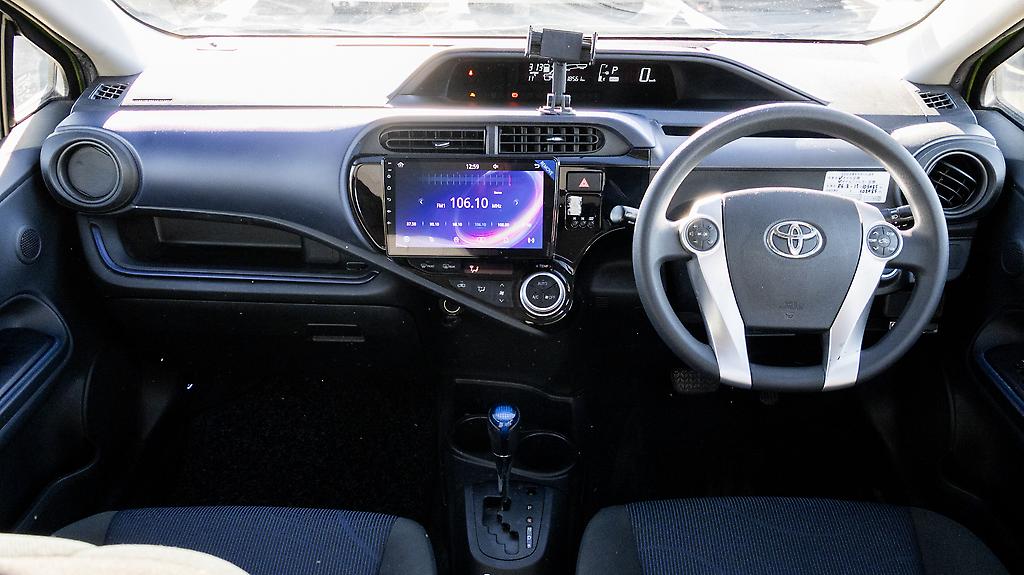 2015 Toyota Aqua Push Start with NZ Stereo Apple Carplay and Andriod Auto image 339743