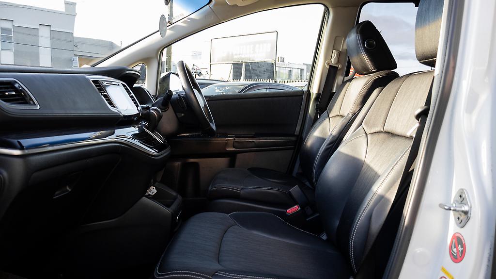 2014 Honda Odyssey Absolute EX 7 seater image 336513
