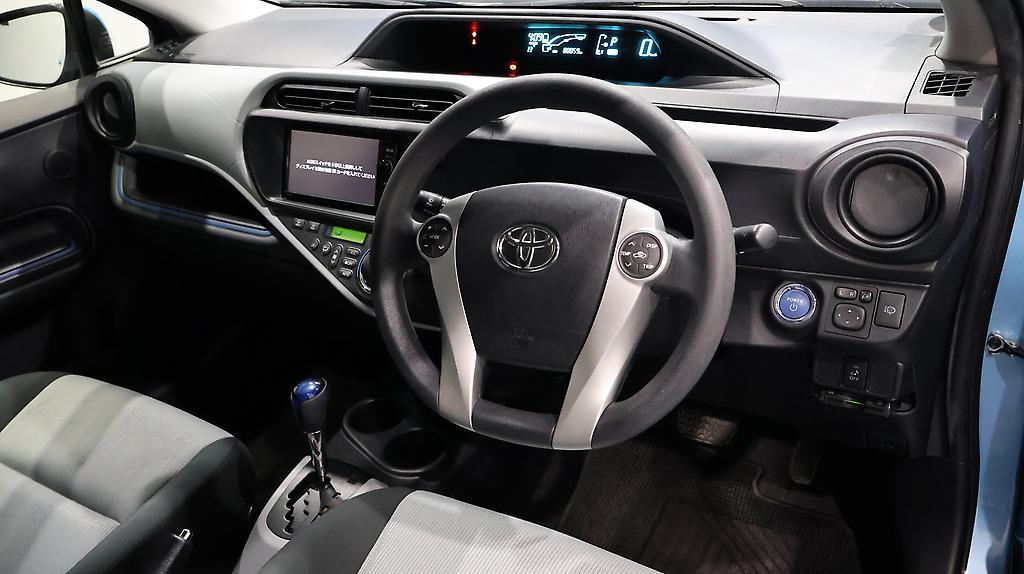 2014 Toyota Aqua Push Button Start image 339420