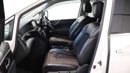 2013 Nissan Elgrand 250 Highway Star image 337417