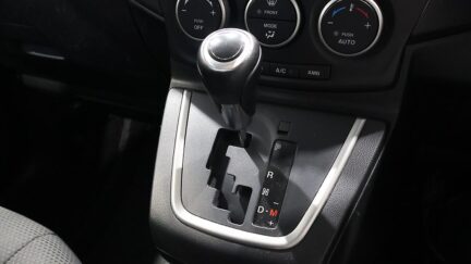 2013 Mazda Premacy 20S Skyactiv image 337910