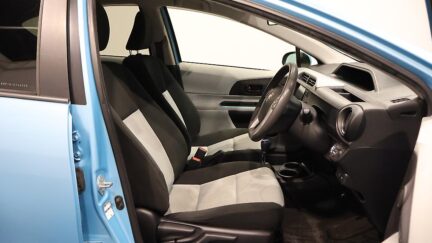 2012 Toyota Aqua Push Button Start image 338322