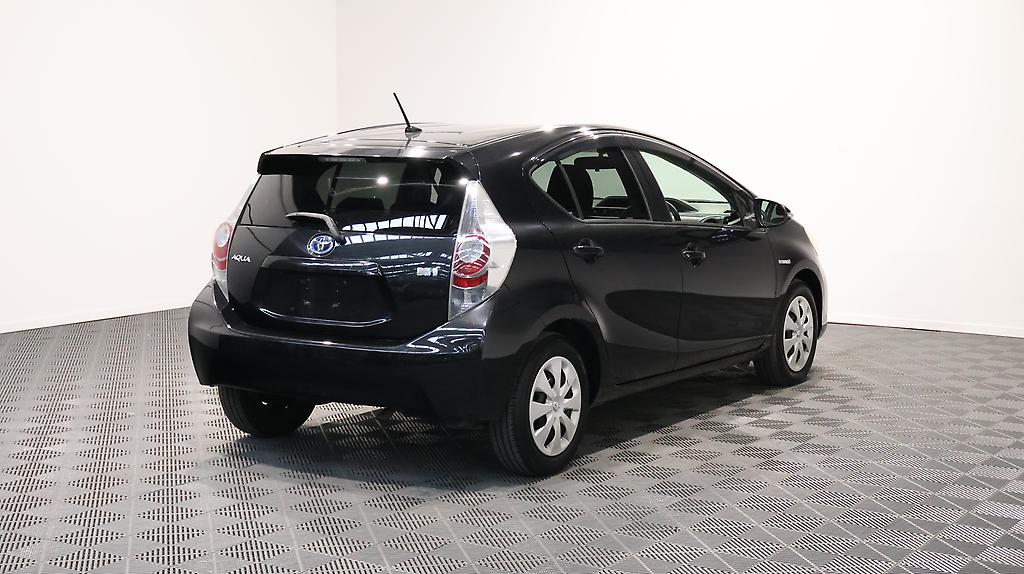 2013 Toyota Aqua image 338733