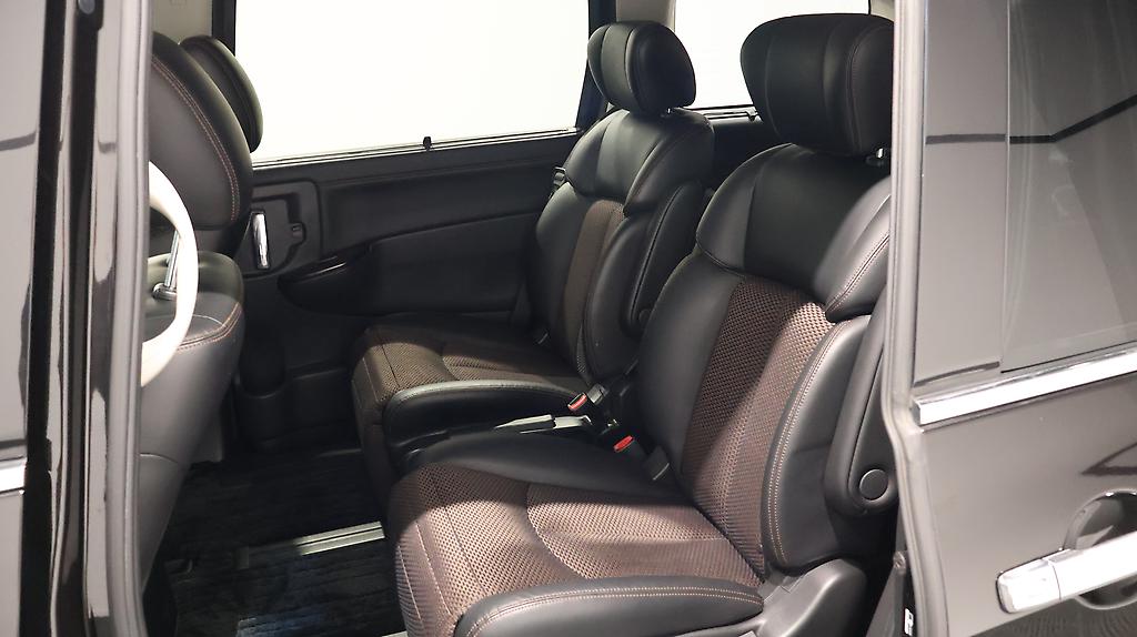 2012 Nissan Elgrand 250 Highwaystar image 338670