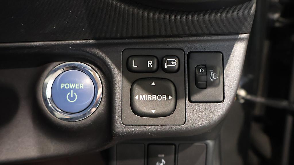 2013 Toyota Aqua G Model image 339584