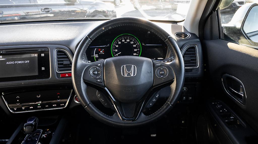 2015 Honda Vezel Hybrid Hybrid X image 338788