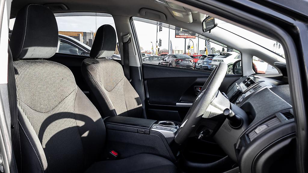 2018 Toyota Prius ALPHA HYBRID image 336628