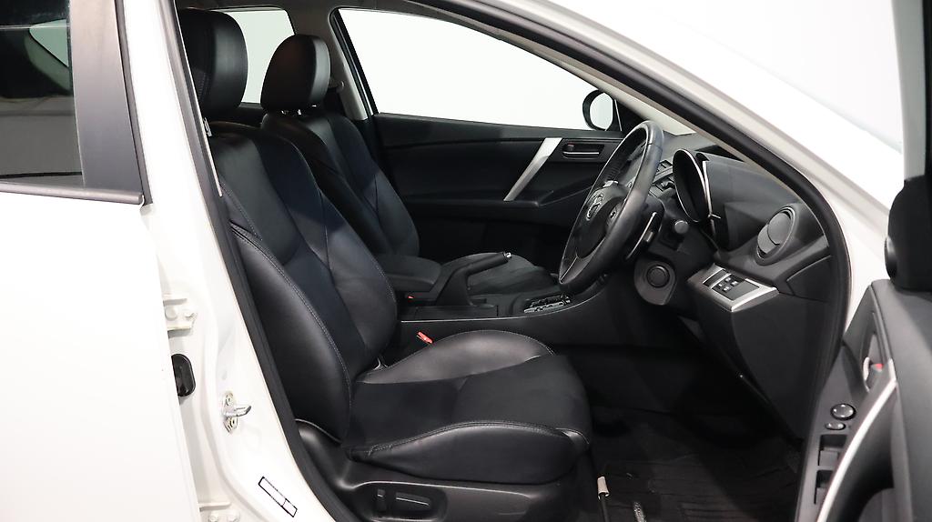 2013 Mazda Axela Sports 20S Skyactiv Advanced Style image 338952