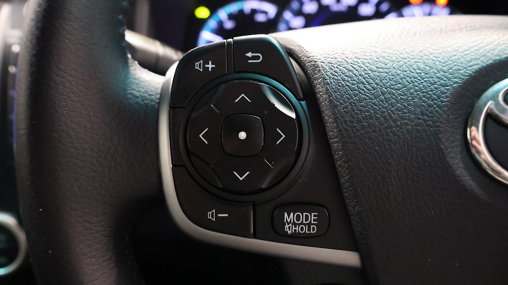 2012 Toyota Camry Hybrid Leather-PKG with Cruise Control image 339363