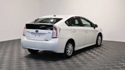2013 Toyota Prius image 339083