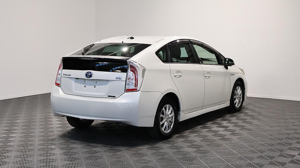 2013 Toyota Prius image 339083