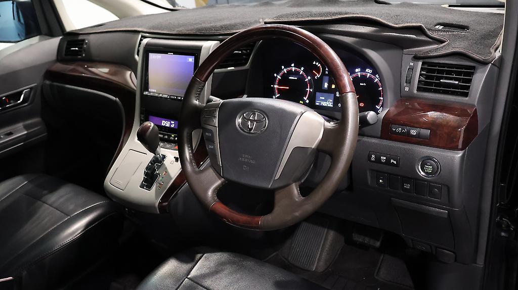 2012 Toyota Vellfire 2.4Z image 336197