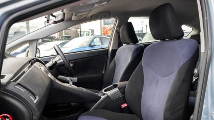 2012 Toyota Prius S Model / Push Start / Hybrid image 339178