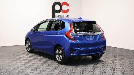 2013 Honda Fit Hybrid F-Package image 338150