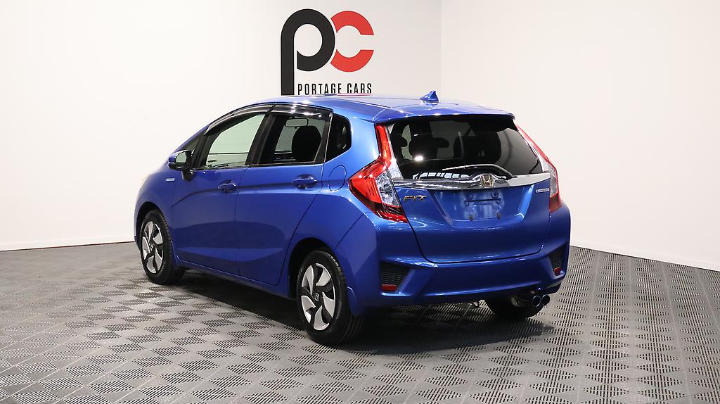 2013 Honda Fit Hybrid F-Package image 338150