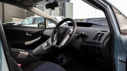 2012 Toyota Prius S Model / Push Start / Hybrid image 339173