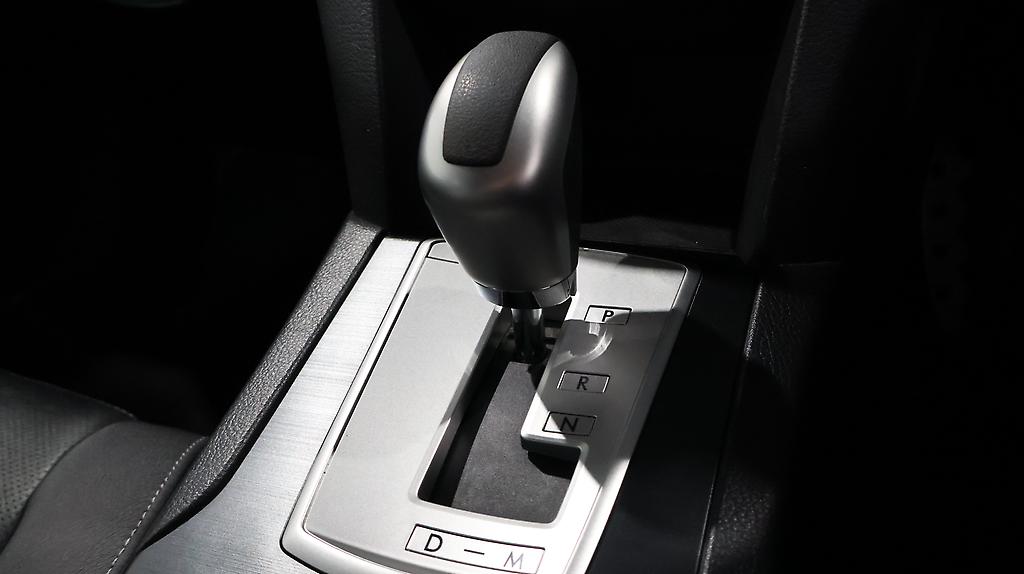 2012 Subaru Outback Leather + Paddle Shift image 340004