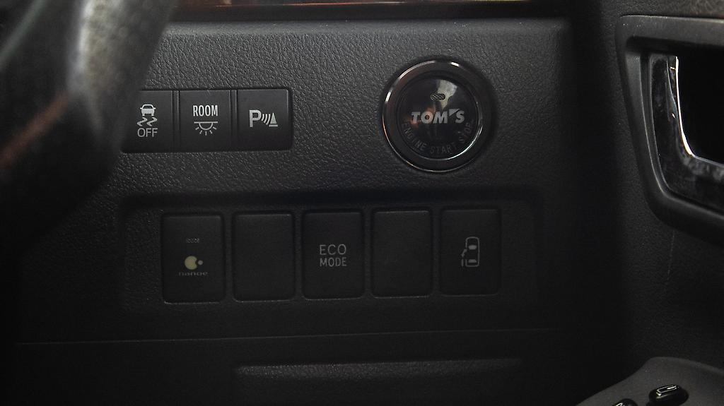 2012 Toyota Vellfire  7 Seater 2.4Z Power sliding door image 337196