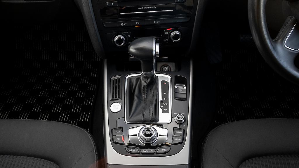 2012 Audi A4 Avant Parking sensors image 336549