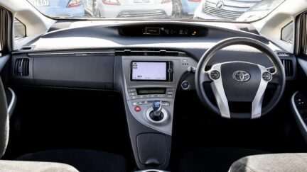 2013 Toyota Prius S Model / Push Start / Hybrid image 338455