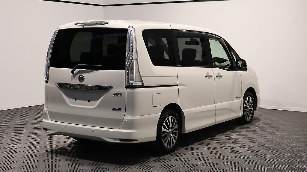 2015 Nissan Serena Hybrid Highway Star S image 340292
