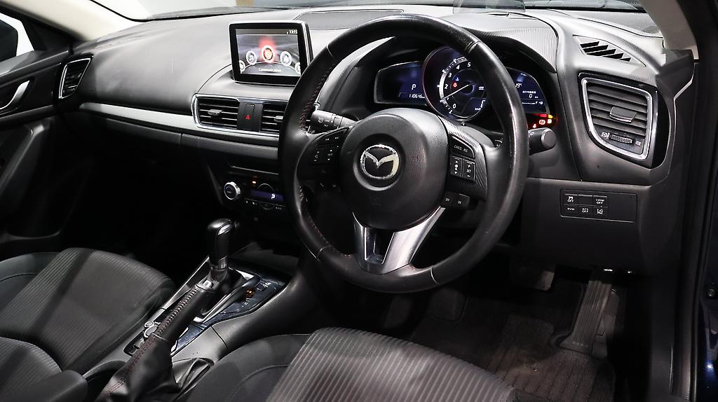 2015 Mazda Axela Sports 20S Touring image 337684