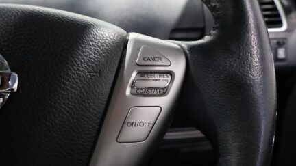 2013 Nissan Serena Hybrid Highway Star S V Selection image 337804