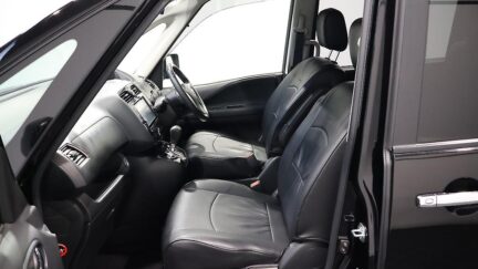 2013 Nissan Serena Hybrid Highway Star S V Selection image 337792
