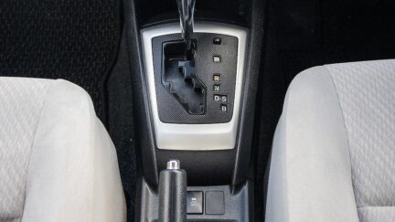 2013 Toyota Corolla AXIO Fielder Sedan Version image 340440