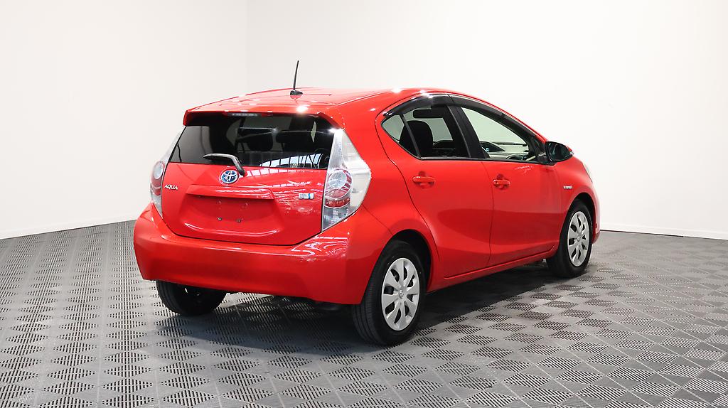 2012 Toyota Aqua G Model image 337139