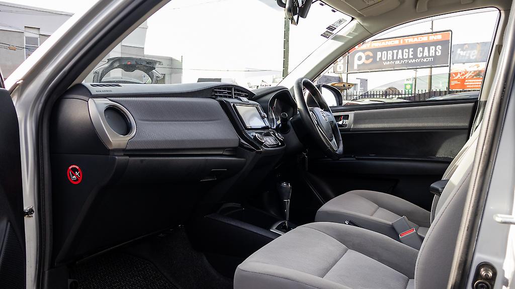 2013 Toyota Corolla AXIO Fielder Sedan Version image 340444