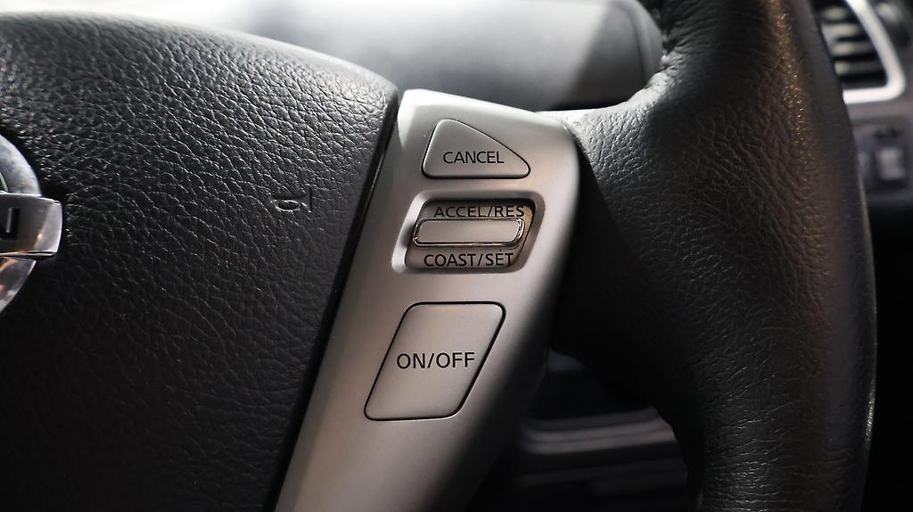 2012 Nissan Serena Hybrid Highway Star S image 337935