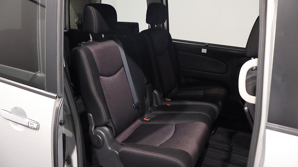 2013 Nissan Serena Highway Star S-Hybrid V Selection image 337510