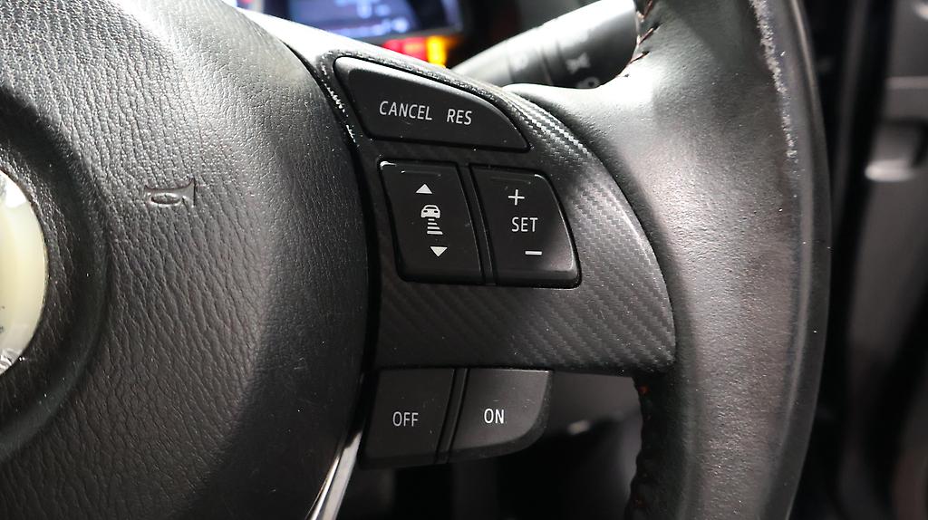 2015 Mazda Axela Sports 20S Touring image 337692