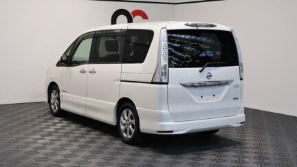2012 Nissan Serena Hybrid Highway Star S image 337919