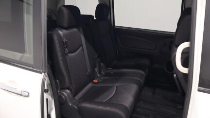 2013 Nissan Serena Hybrid Highway Star S V Selection image 339788