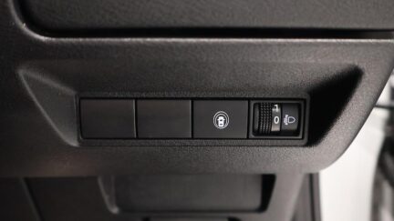 2021 Nissan Note S Model image 338875