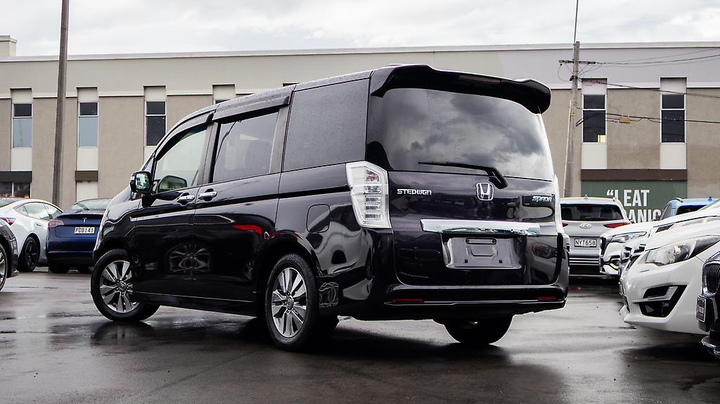 2012 Honda Step Wagon Spada Z Inter Navi Selection 8 Seater image 336848
