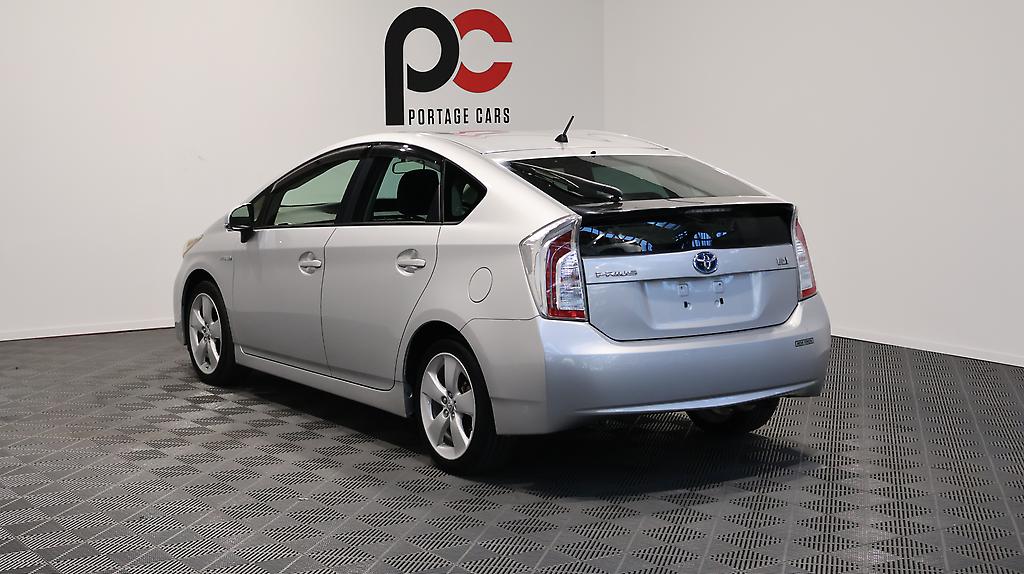 2013 Toyota Prius S Model image 339143