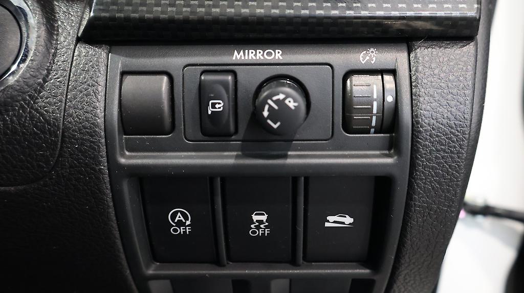 2012 Subaru Outback Leather + Paddle Shift image 340006