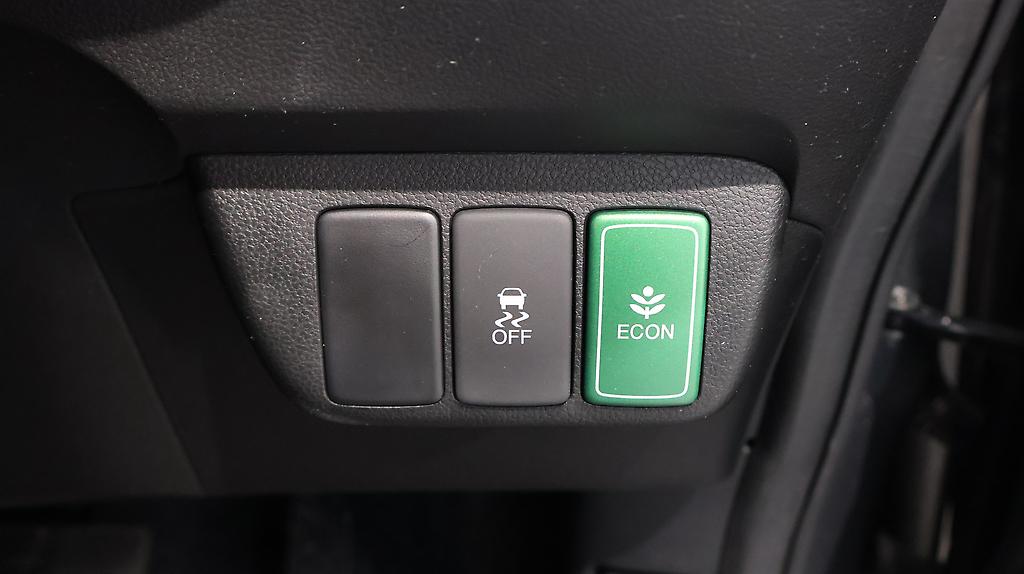 2012 Honda Fit Shuttle Hybrid Smart Selection image 338551