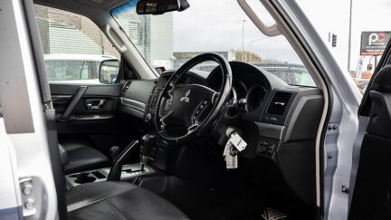 2007 Mitsubishi Pajero SUPER EXCEED 4WD 7 Seater image 336927