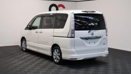 2013 Nissan Serena Hybrid Highway Star S Aero image 336642