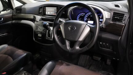 2012 Nissan Elgrand 250 Highwaystar image 338675