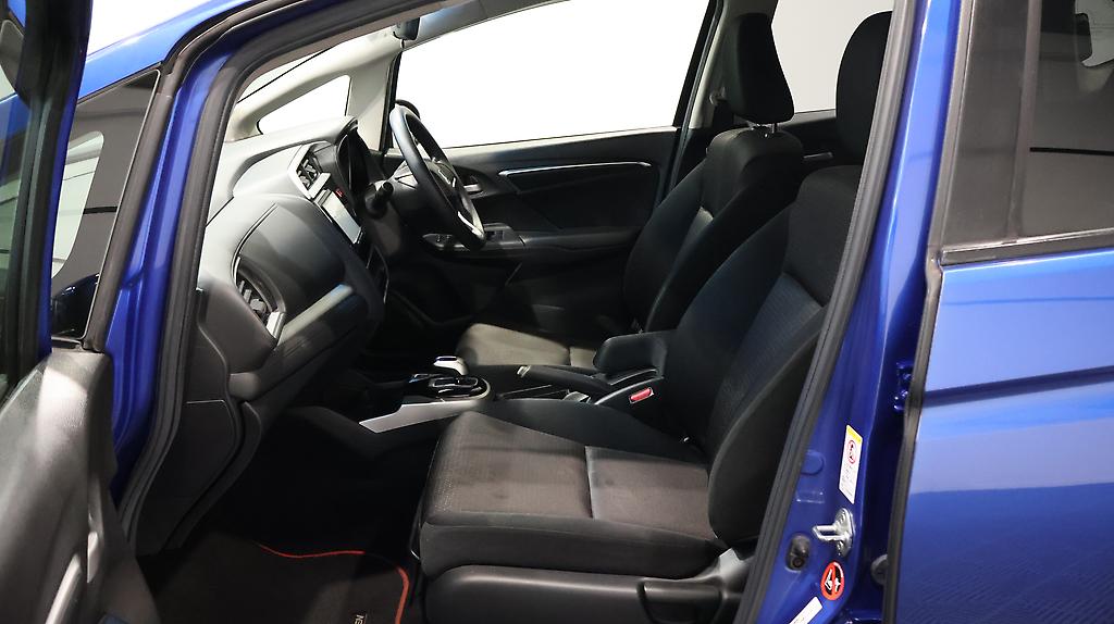 2013 Honda Fit Hybrid F-Package image 338154