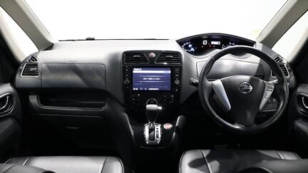 2013 Nissan Serena Hybrid Highway Star S V Selection image 337797