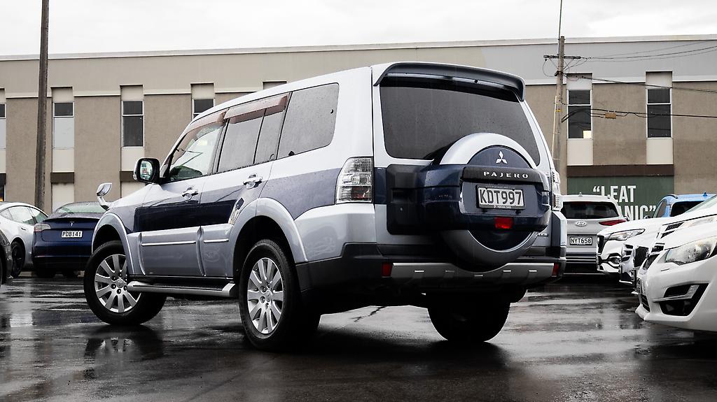 2007 Mitsubishi Pajero SUPER EXCEED 4WD 7 Seater image 336921