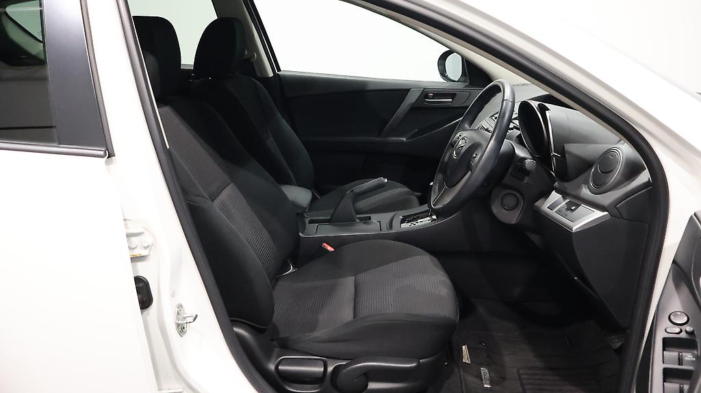 2013 Mazda Axela Sports 15S Sport Edition image 339957