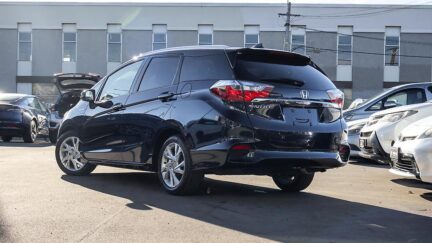 2015 Honda Shuttle Hybrid Z image 337229